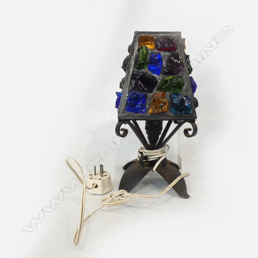 IRON & COLOURED GLASS CHUNKS LAMP H. Image 1++