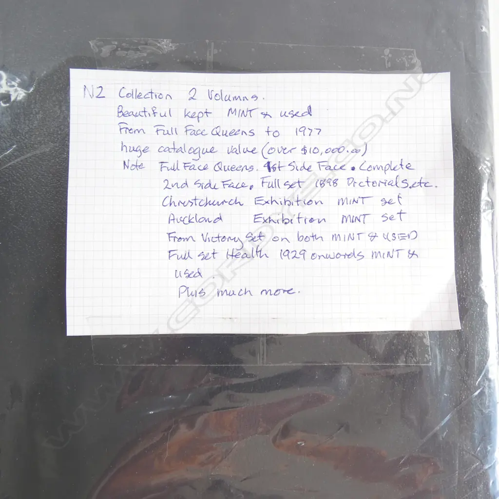 2 VOLUMES NZ STAMPS  - MINT & USED CONDITION... Image 1++