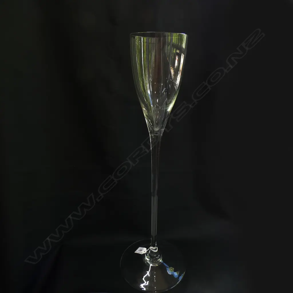 XX-LG GLASS CHAMPAGNE FLUTE  H. 585MM Image 1++