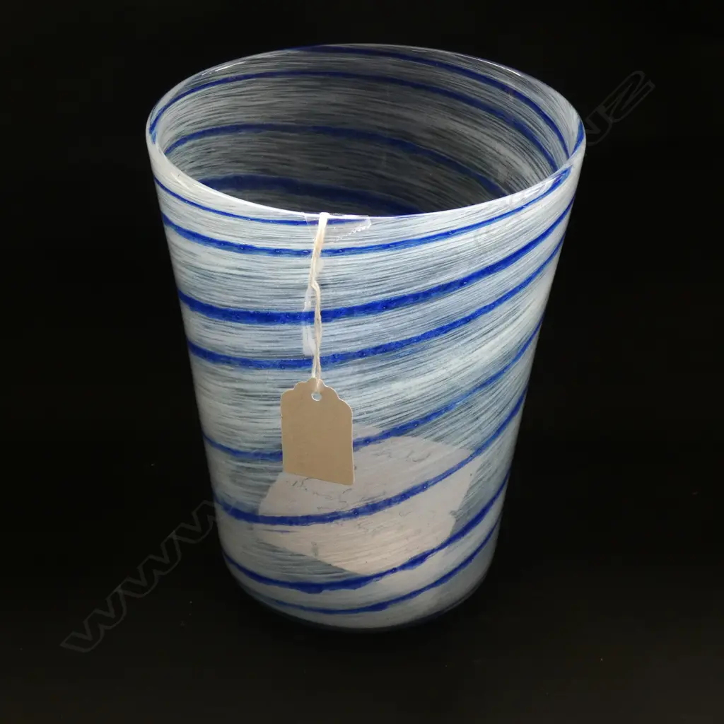 WHITEFRIARS RIBBON TRAILED BEAKER H.175mm. Image 1++
