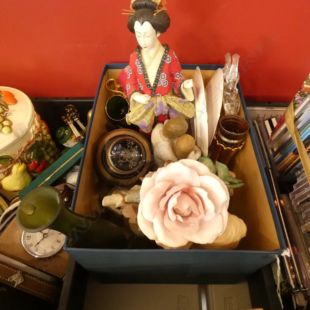 BOX  LOT ASST.; VENETIAN GLASS, CHINA, FIGURINES ETC Image 1++