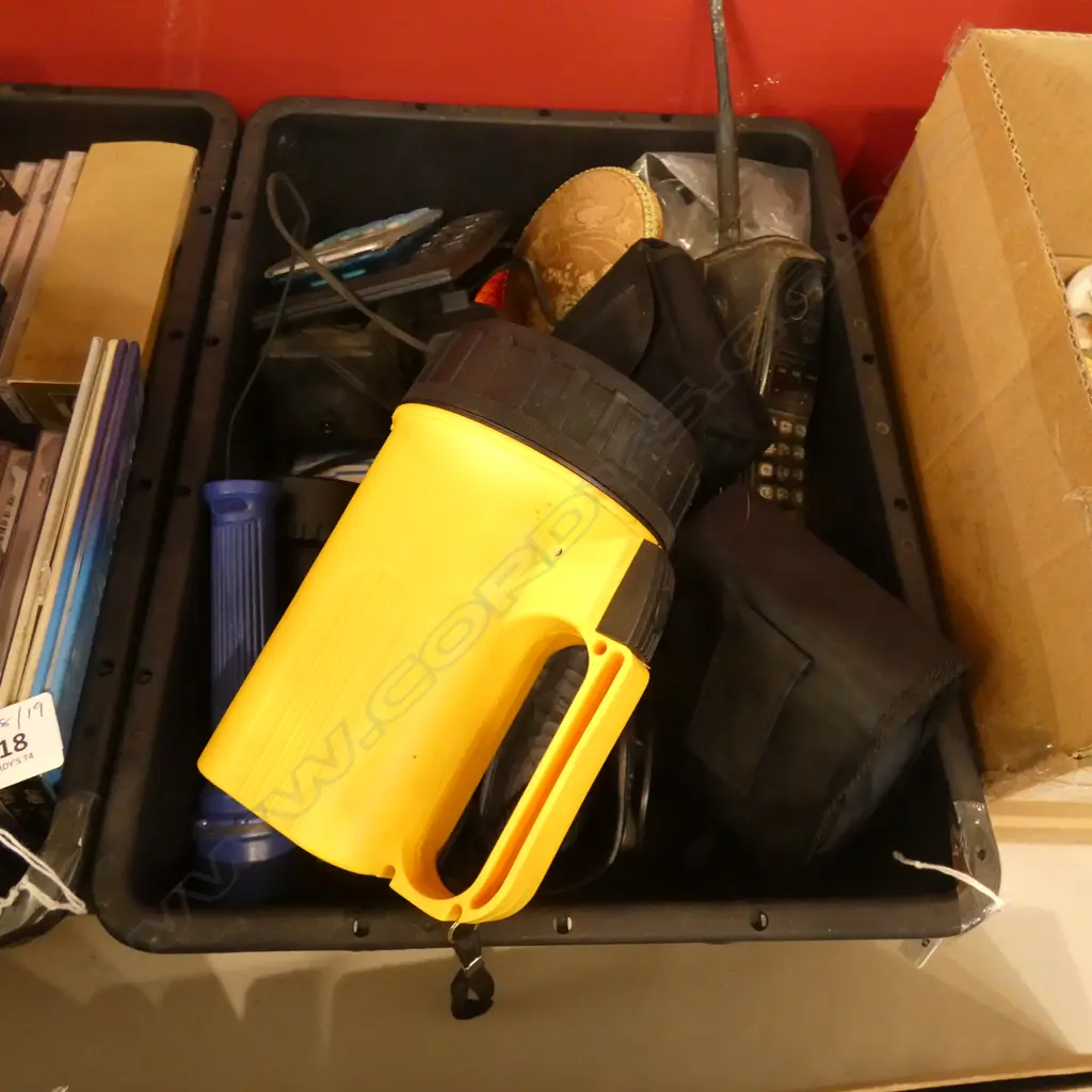 BOX LOT ASST. ELECTRONICS; CAMERAS ETC Image 1++
