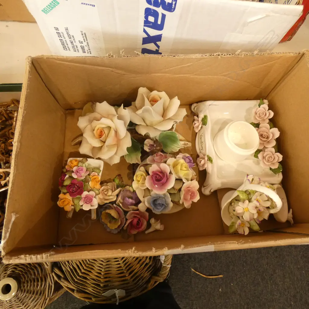 SM BOX LOT PORCELAIN FLOWER PCS INC. ROYAL ALBERT Image 1++