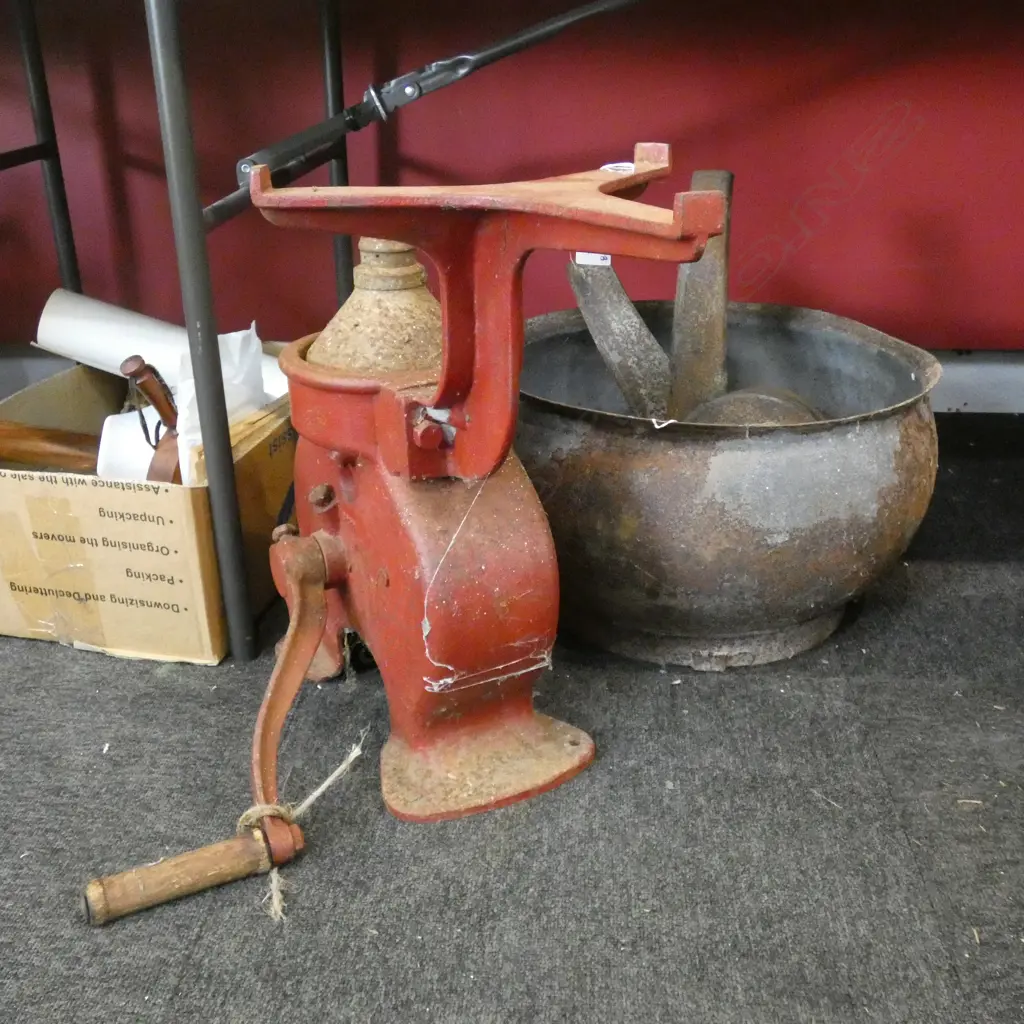 RED WIZARD NO.15 CREAM SEPARATOR C.1940 w. RUSTIC BOWL 450mm dia Image 1++