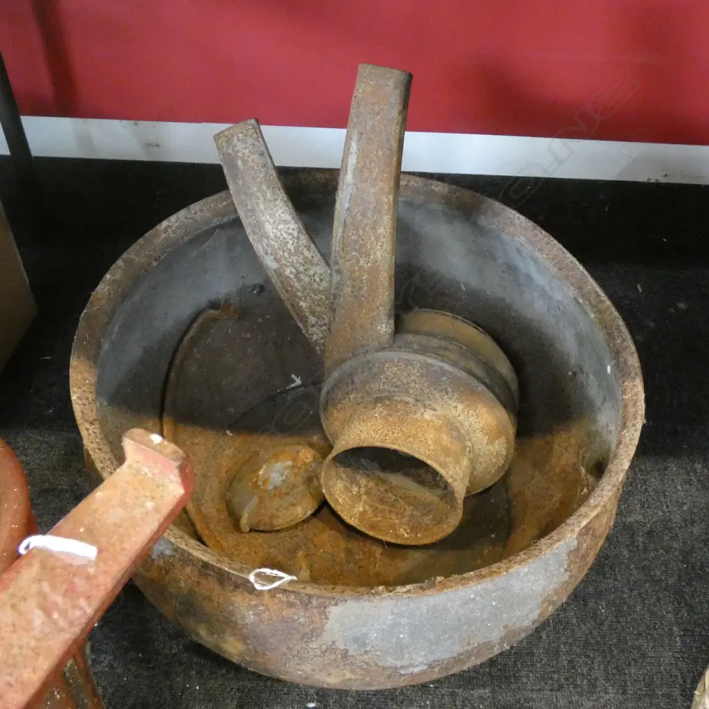 RED WIZARD NO.15 CREAM SEPARATOR C.1940 w. RUSTIC BOWL 450mm dia Image 1++