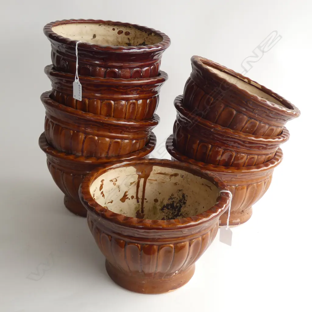 8 BROWN CERAMIC POTS 250mm dia Image 1++