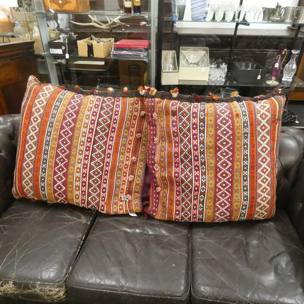HAND KNOTTED ALL WOOL CAMEL BAG Image 1++