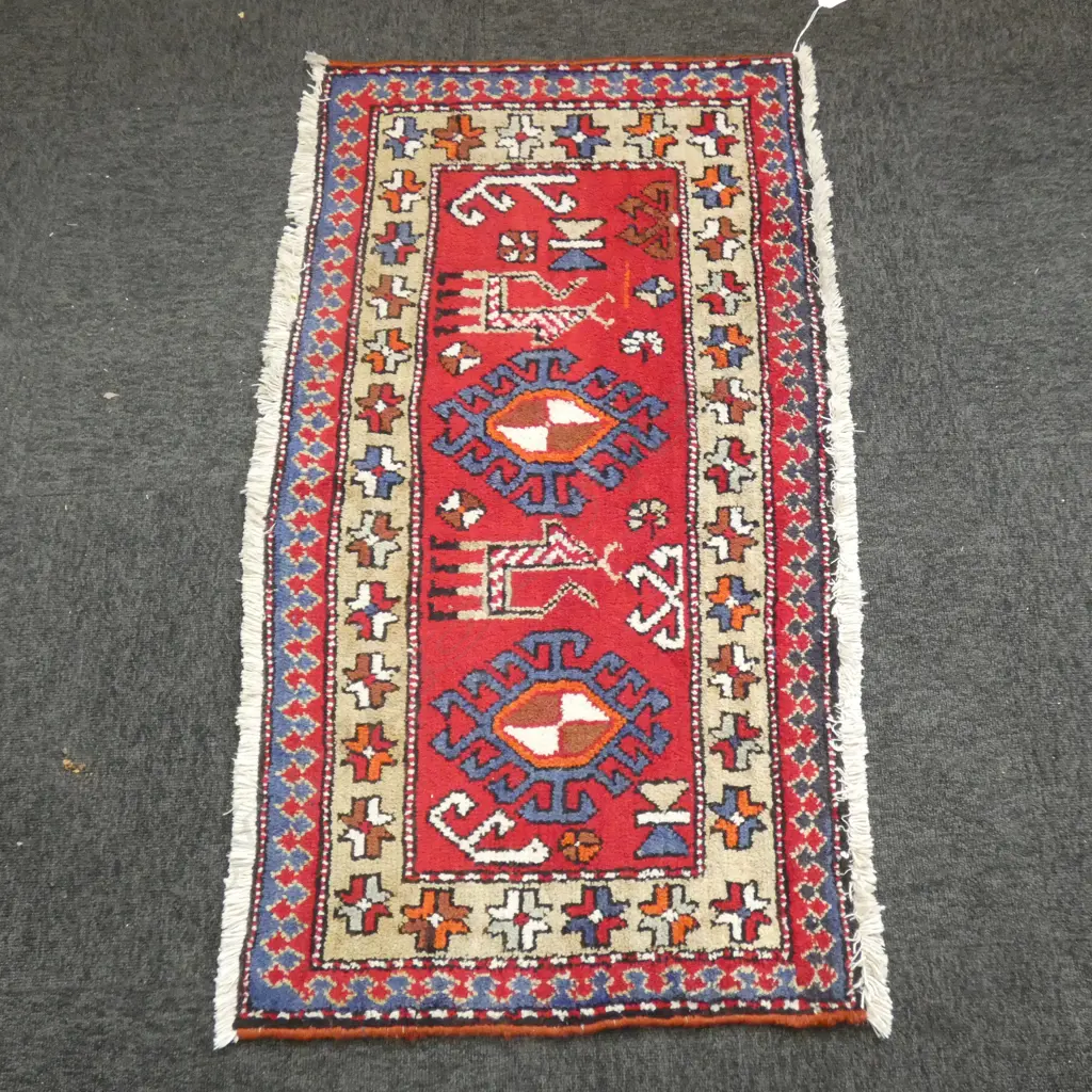 SMALL HAND KNOTTED WOOL PILE RUG 1090x570mm Image 1++