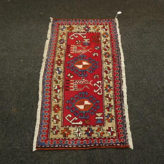 SMALL HAND KNOTTED WOOL PILE RUG 1090x570mm