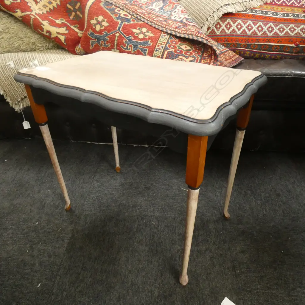 PAINTED QUEEN ANNE STYLE TABLE W.560mm Image 1++