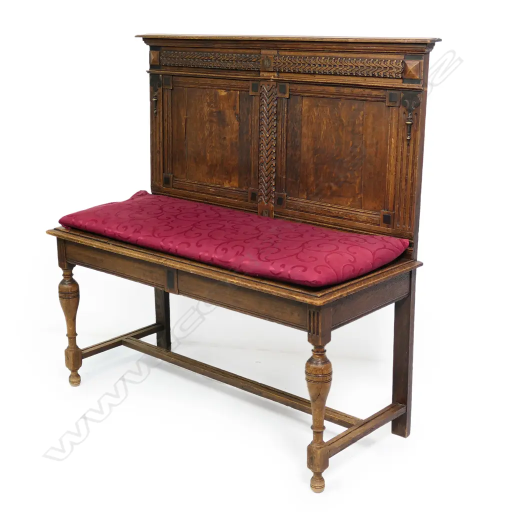 A 19thC oak Elizabethan style settle Image 1++