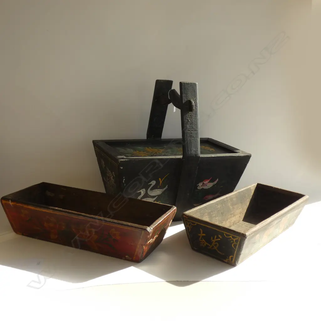 3 CHINESE PAINTED WOODEN BASKET & TROUGHS Image 1++