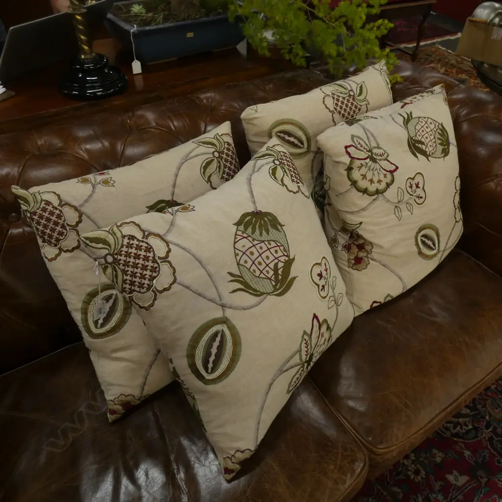 4 CREWEL WORK STYLE CUSHIONS FEATHER INNERS Image 1++