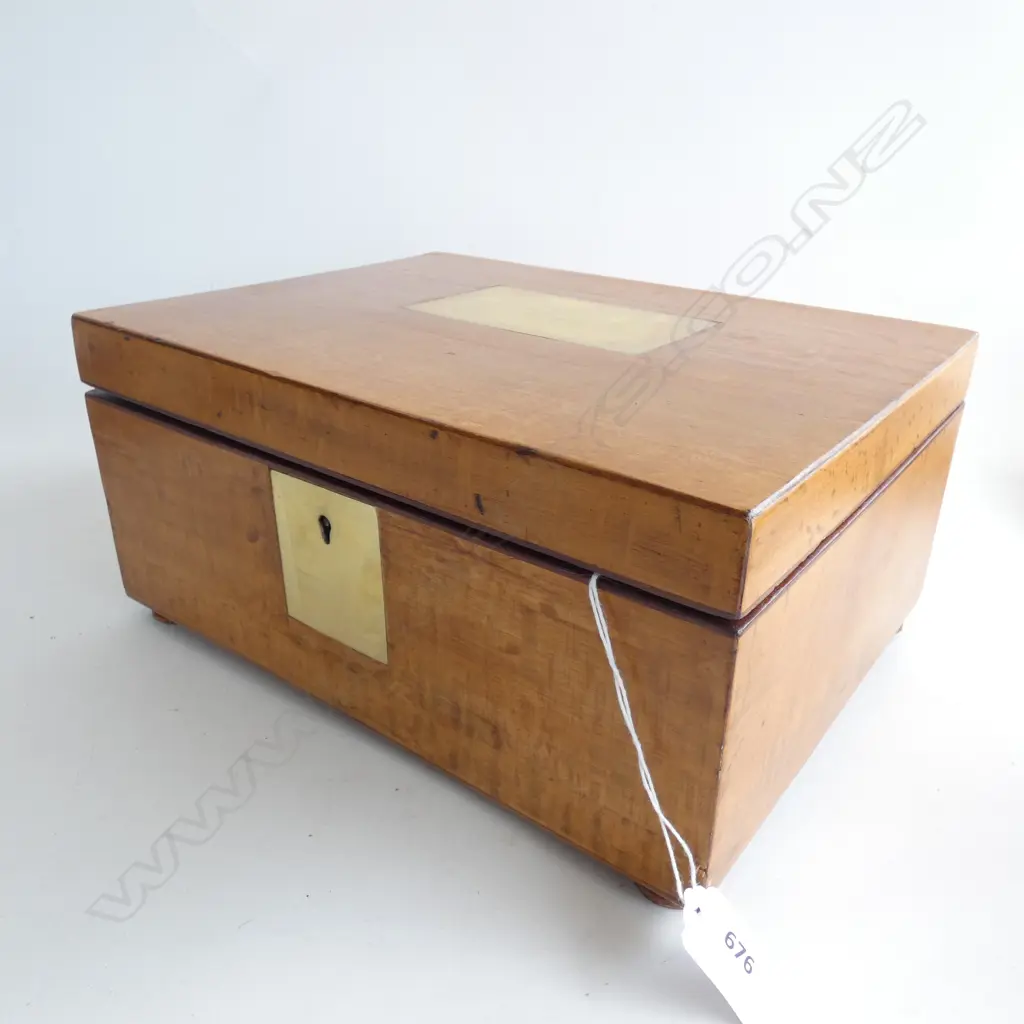 NZ WOODS REWAREWA BOX L 300MM Image 1++