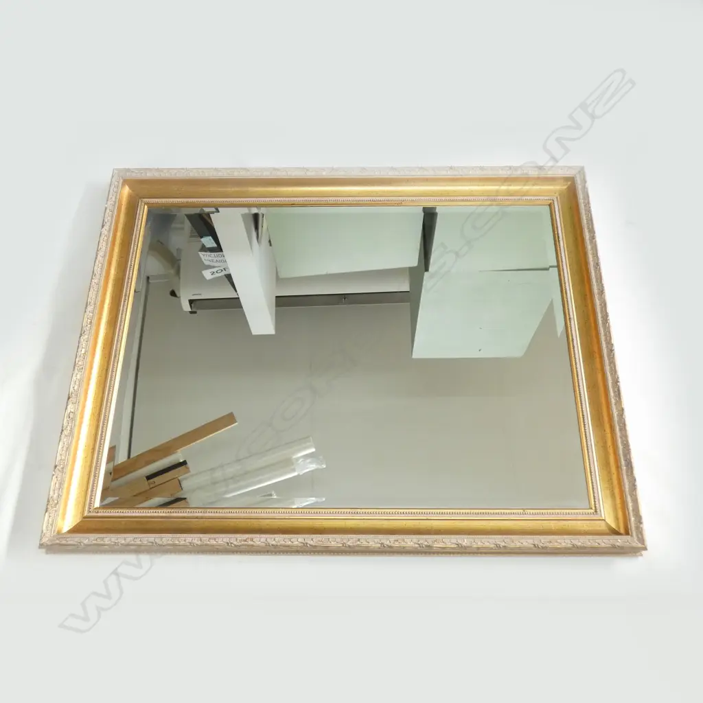 LARGE GILT FRAMED BEVELLED MIRROR 1180x 930mm Image 1++