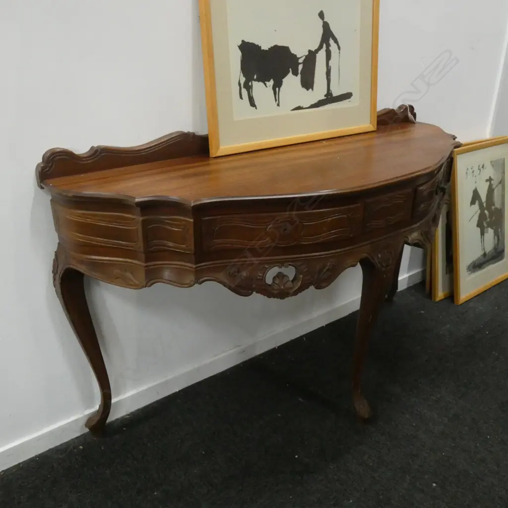CARVED CONSOLE TABLE L 1220MM  Image 1++