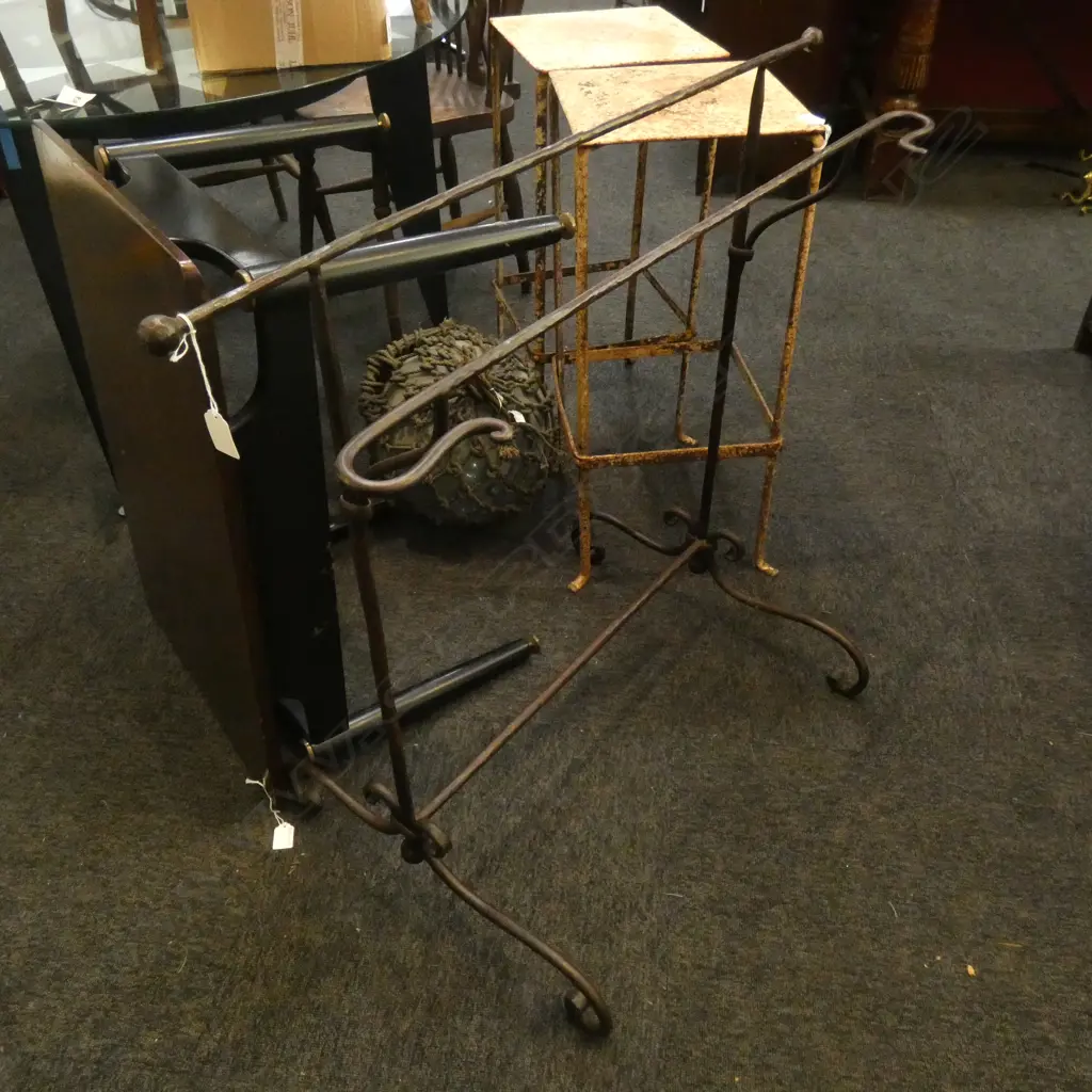 METAL FREE STANDING TOWEL RAIL L  870MM Image 1++