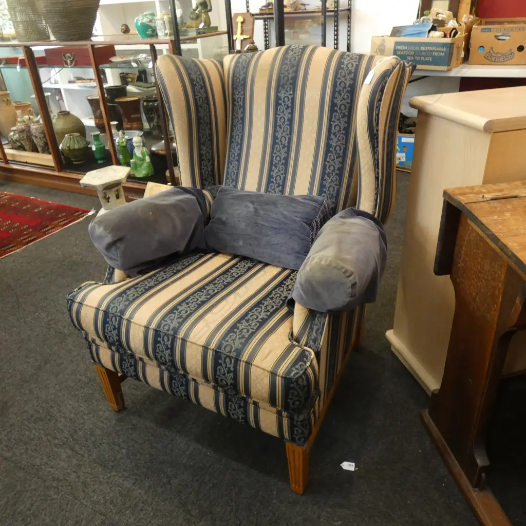 UPHOLSTERED WING BACK CHAIR Image 1++