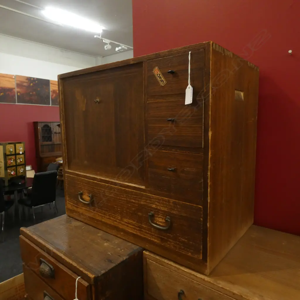SM VINTAGE JAPANESE KO-DANSU CABINET SM VINTAGE JAPANESE KO-DANSU CABINET - 7 DRAWERS / 2 HIDDEN IN CUPBOARD W/KEYS Image 1++