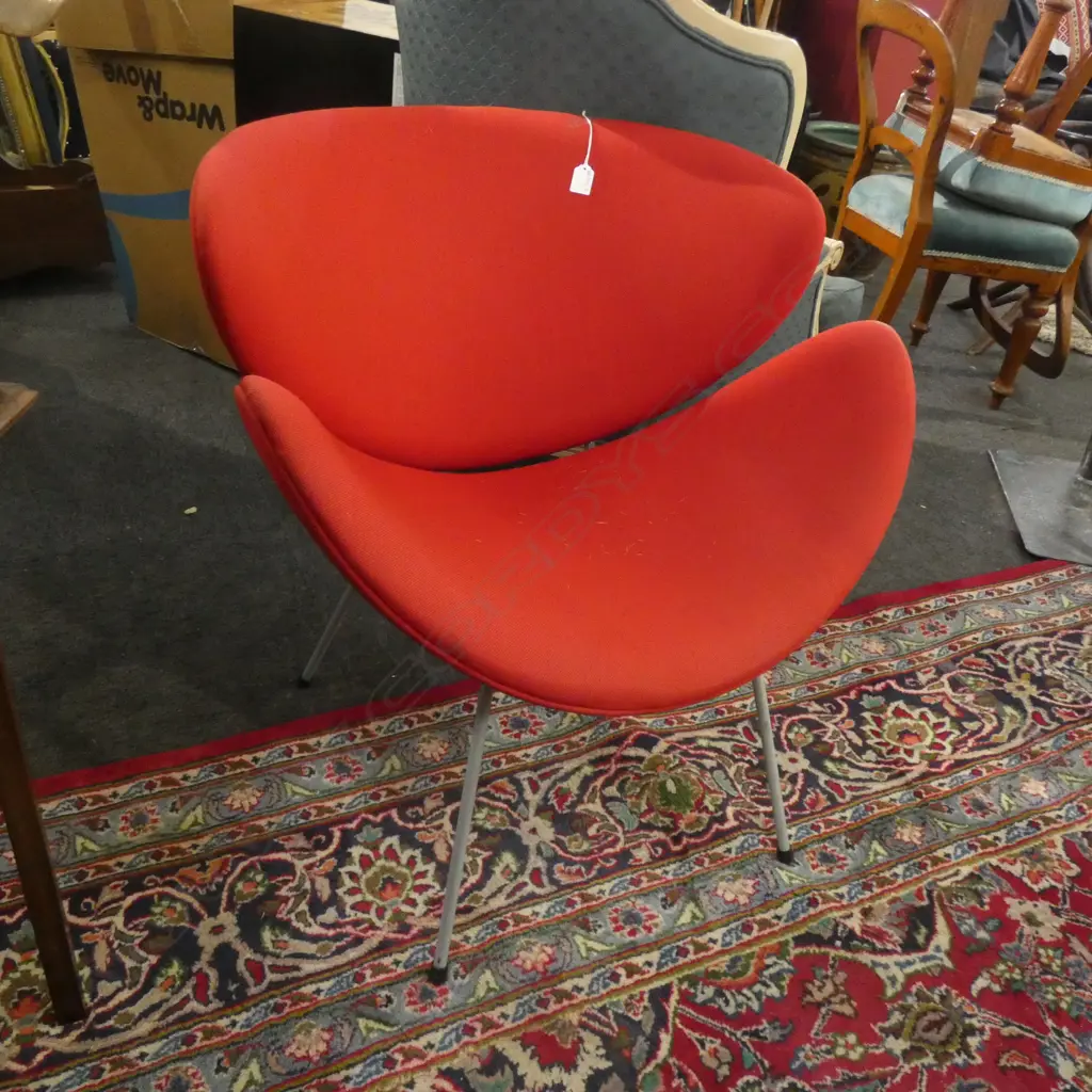 MODERN RED UPHOLSTERED CHAIR  Image 1++