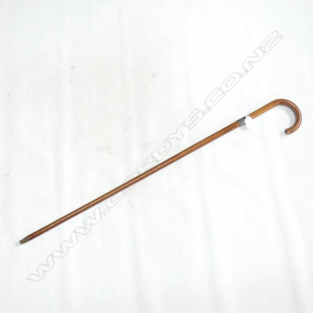 VINTAGE WOODEN CHATOYANCY WALKING STICK - STG SILVER BAND  (WEAR TO END OF HANDLE) Image 1++