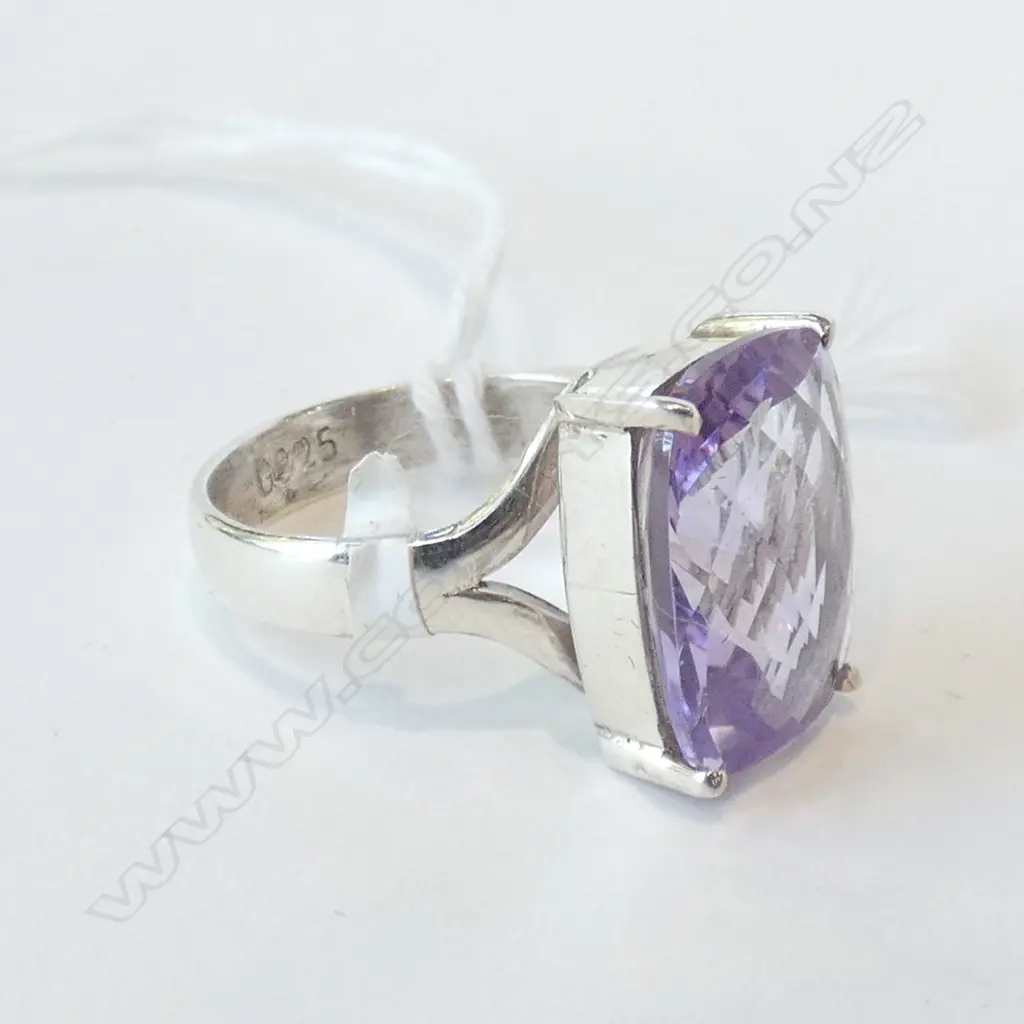 PURPLE AMETHST & 925 SILVER RING Image 1++
