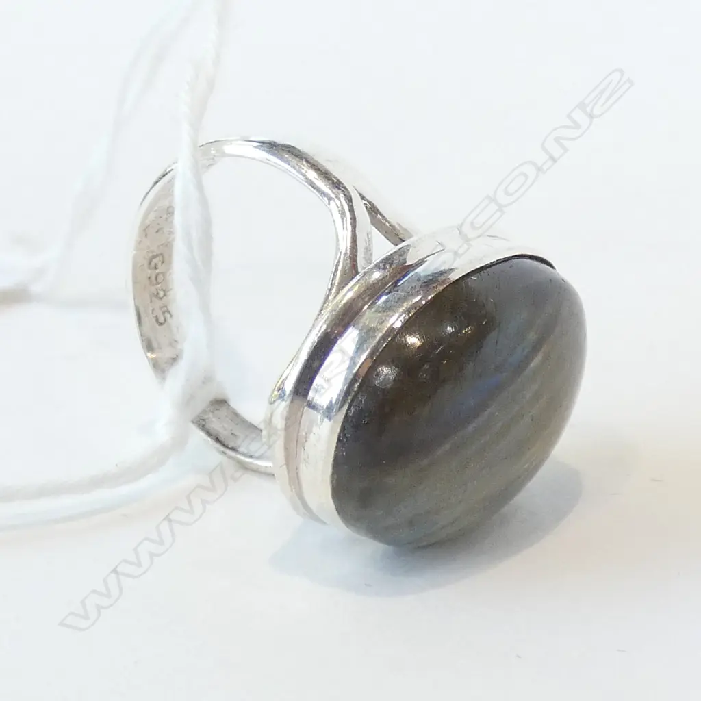 LABRADORITE & 925 SILVER RING Image 1++