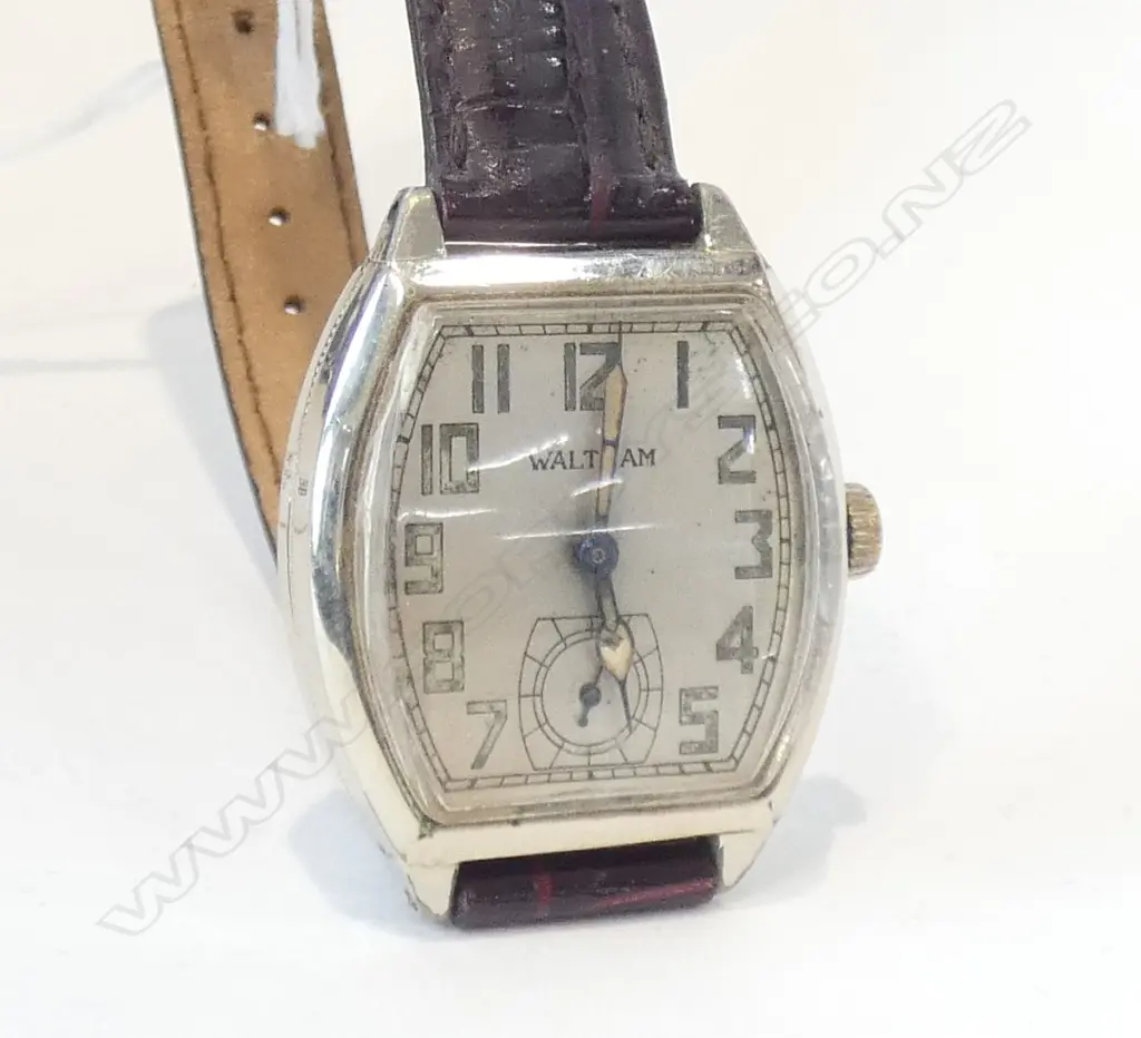VINTAGE WALTHAM 14K GOLD FILLED WRISTWATCH  Image 1++