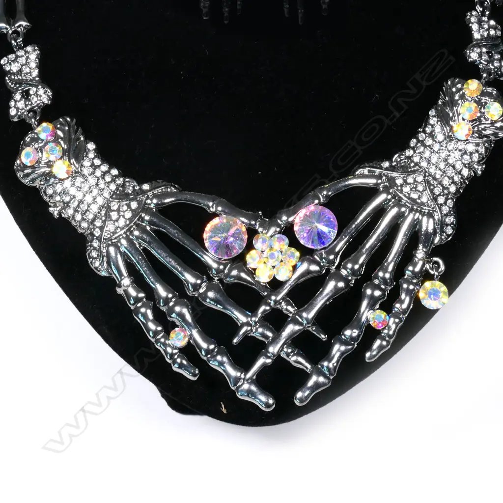 DRAMATIC SKELETAL HANDS COSTUME NECKLACE WITH MATCHING EARRINGS Image 1++
