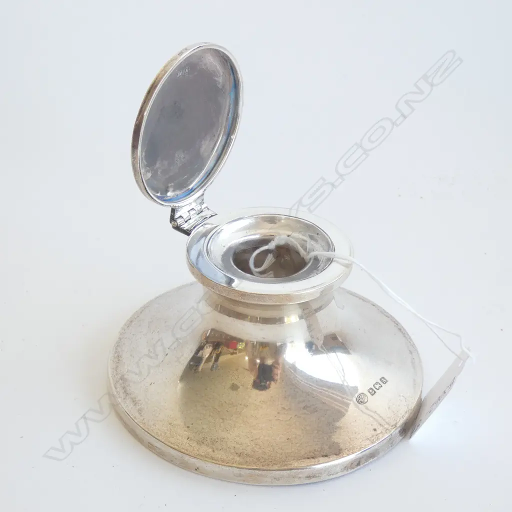 STG SILVER INK WELL - GLASS FONT  BIRMINGHAM 1925 Image 1++
