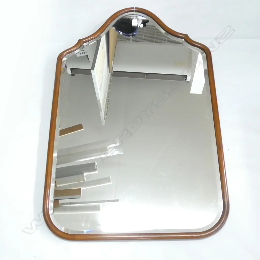 LARGE BEVELLED MIRROR 1050x680mm Image 1++