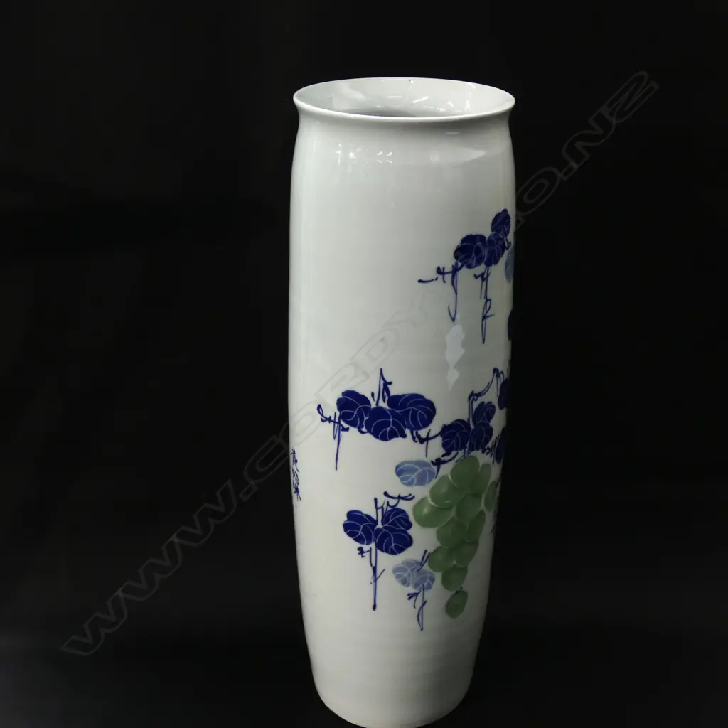 CHINESE TALL CYLINDER VASE w. GRAPES H.520mm Image 1++