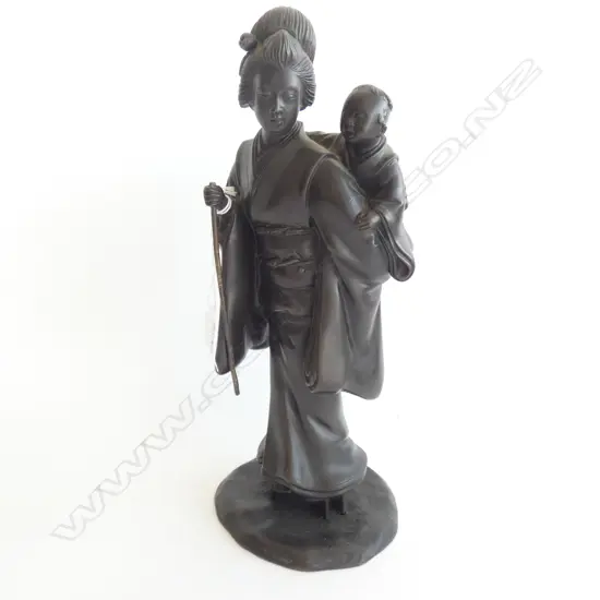 BRONZE JAPANESE MOTHER & CHILD H. 300MM A/F