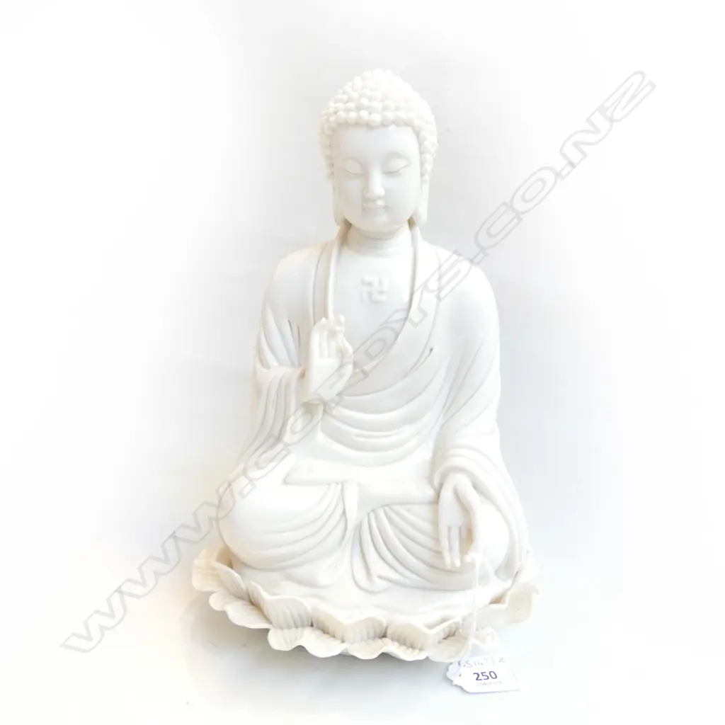 WHITE CERAMIC BUDDHA ON LOTUS H.300mm Image 1++