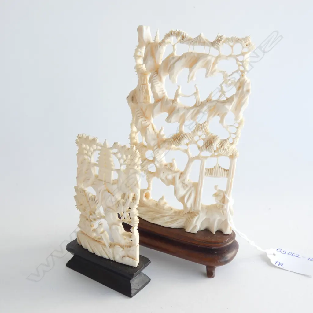 (19776) PR ORIENTAL IVORINE CARVINGS ON WOODEN STANDS LARGES H. 155MM Image 1++
