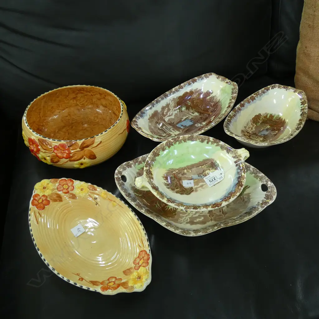 6 PCES MALING; 4 CASTLE SCENE; 3 BOWLS & COMPORT 170mm dia + 2 BROWN PCES Image 1++