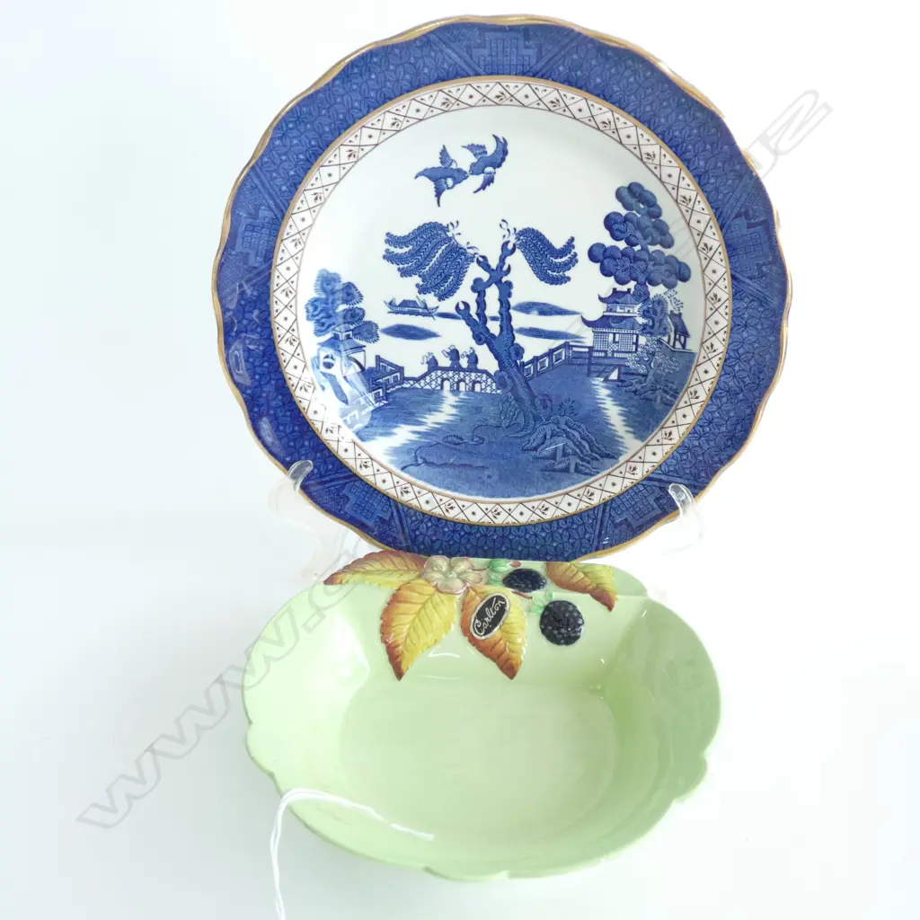 (16144) CARLTON WARE DISH (DIA 145MM) + BOOTHS REAL OLD WILLOW DISH DIA 210MM Image 1++