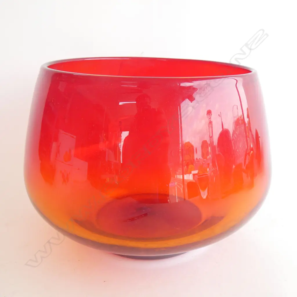 LARGE RED ART GLASS BOWL H.185mm 250mm dia Image 1++