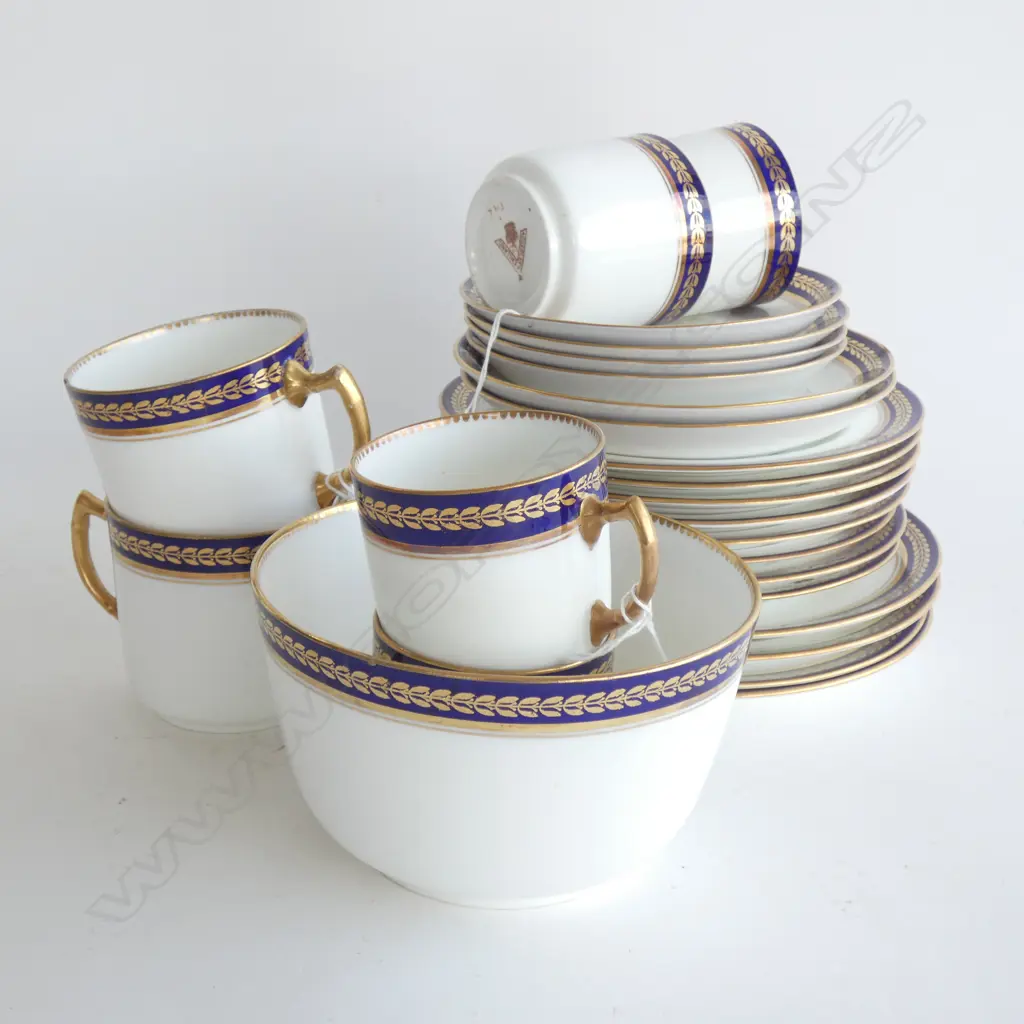 VICTORIAN ADDERLEY PART BLUE & GOLD TEASET 25 PCS Image 1++