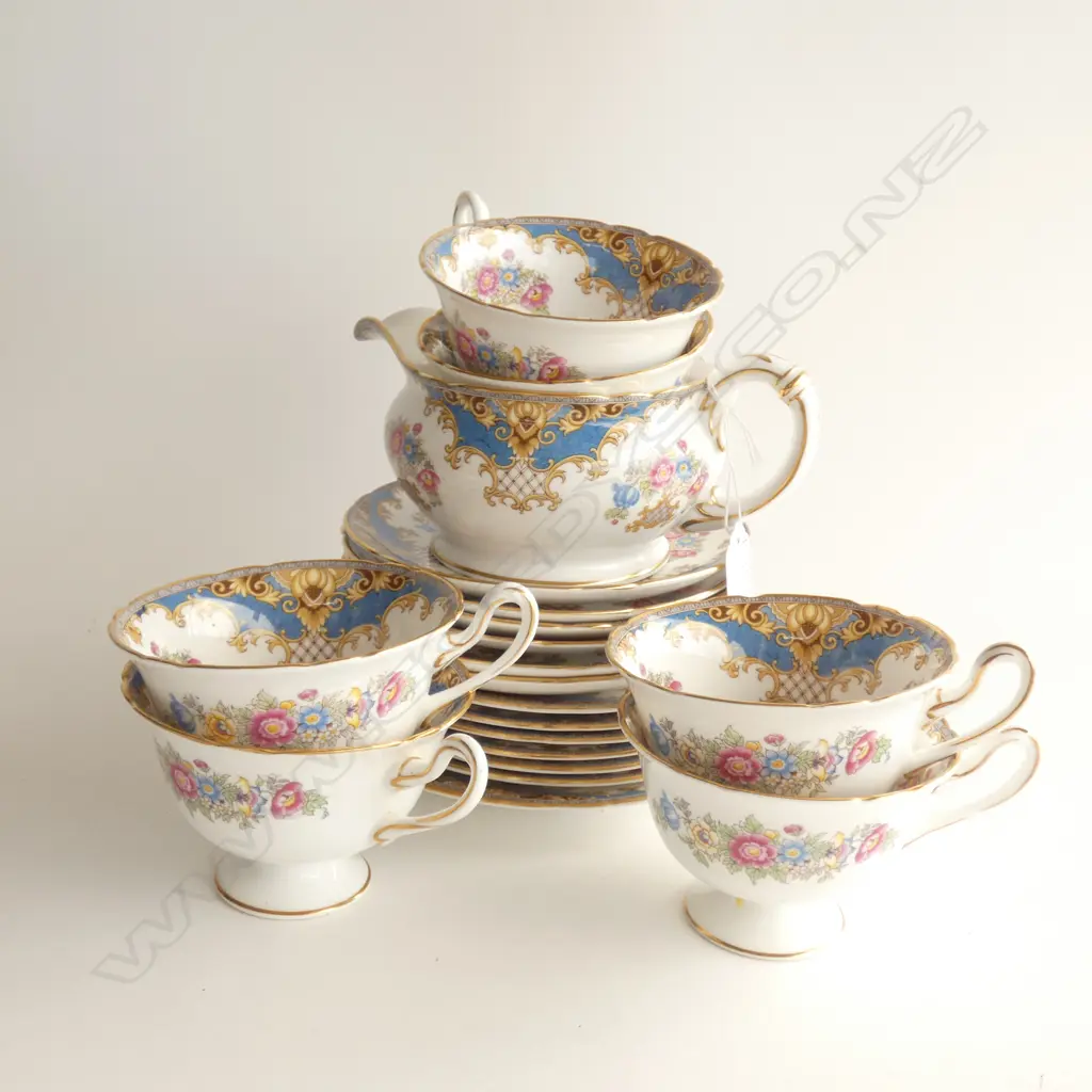 20 PCE SHELLEY 'SHERATON' TEA SET; 6 TRIOS, MILK & SAUCER Image 1++