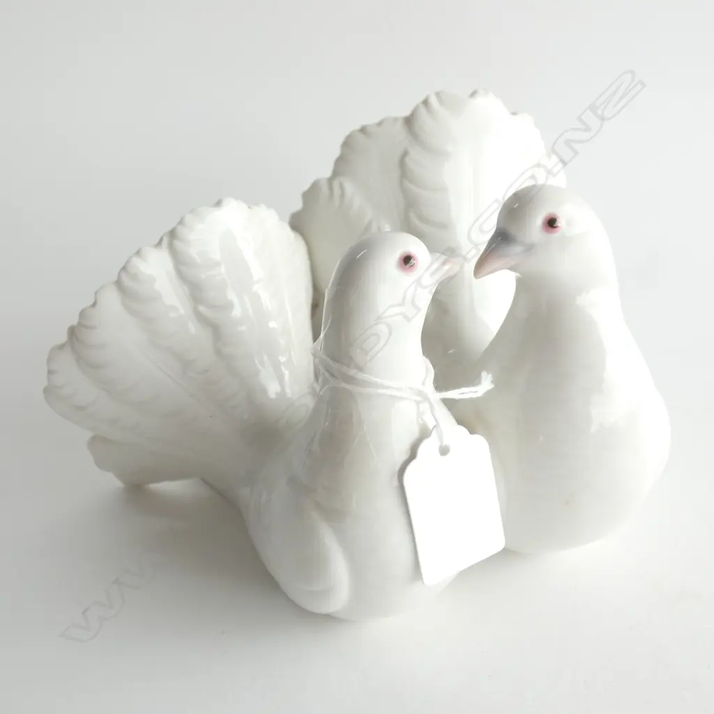LLADRO DOVES AF W.200mm Image 1++