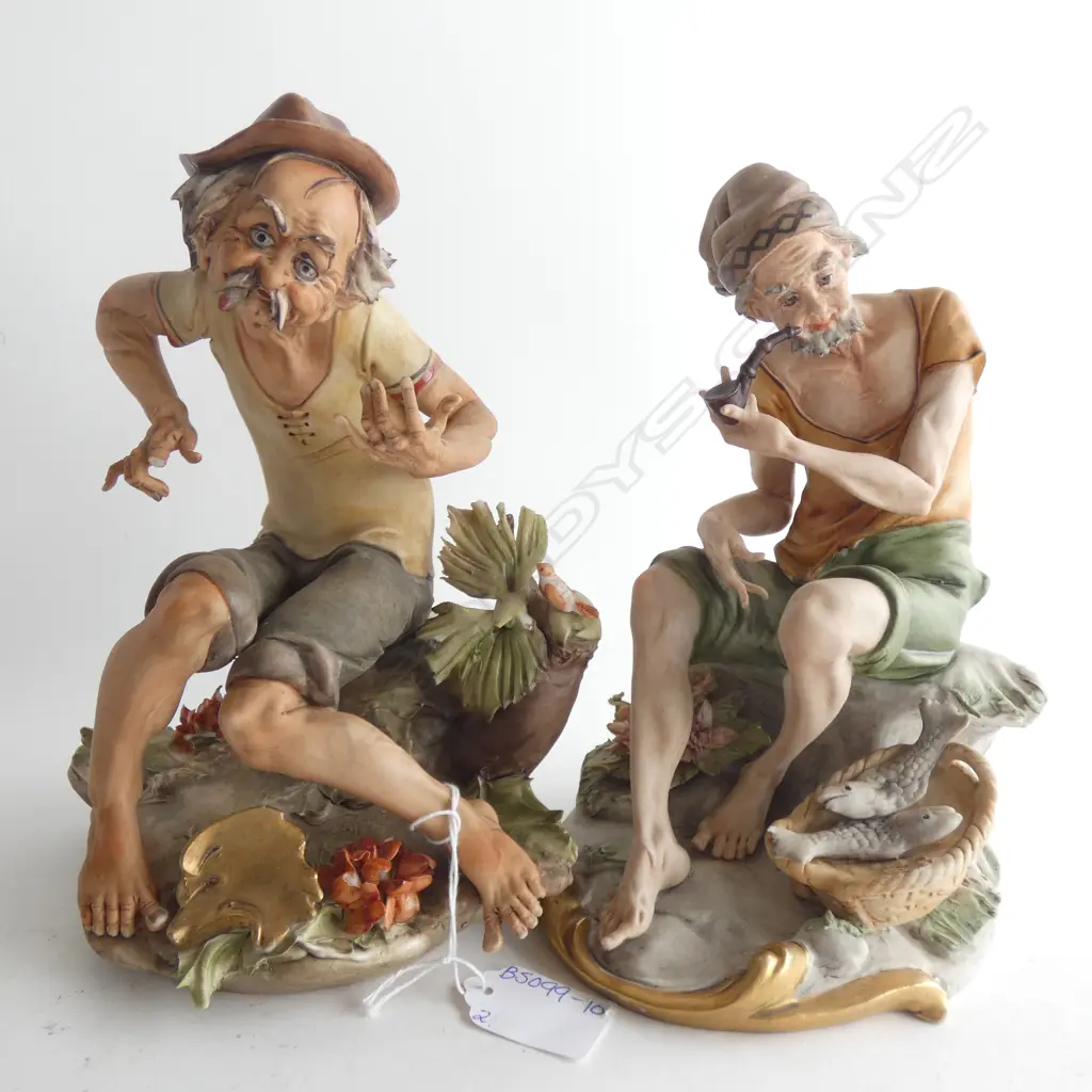 2 CAPODIMONTE FIGURINES - 1 SIGNED H. 225MM - BROKEN FINGER ON ONE Image 1++