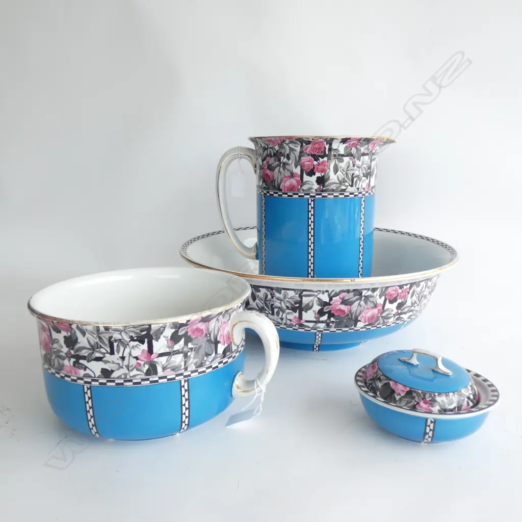 WILKINSON EARLY 20thC WASH BOWL & JUG, POTTY, LIDDED SOAP DISH... Image 1++