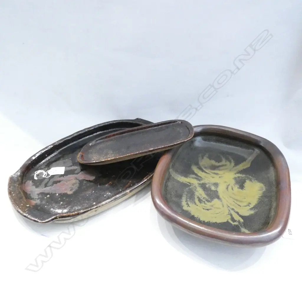 2 NZ STUDIO POTTERY BOWLS - 1 X STITCHBURY Image 1++