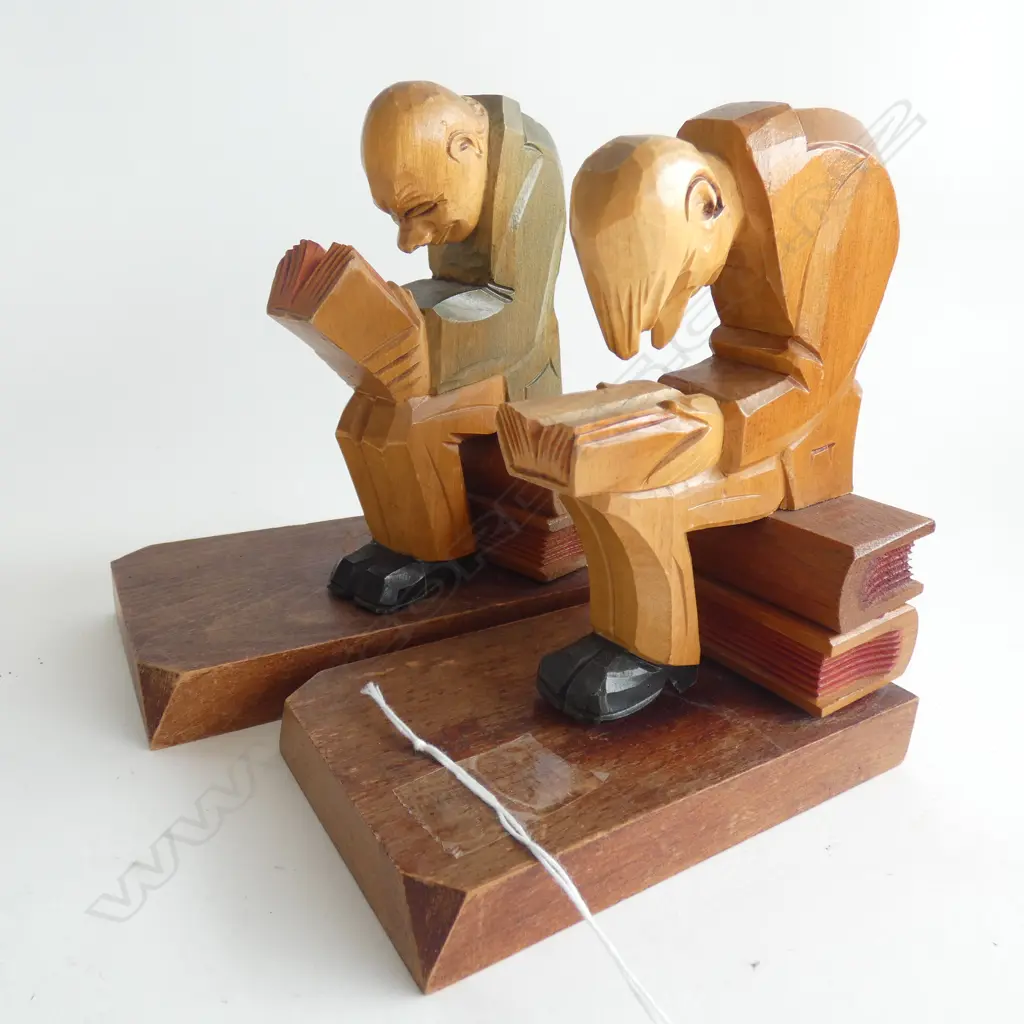 CARVED WOOD DECO BOOKENDS Image 1++