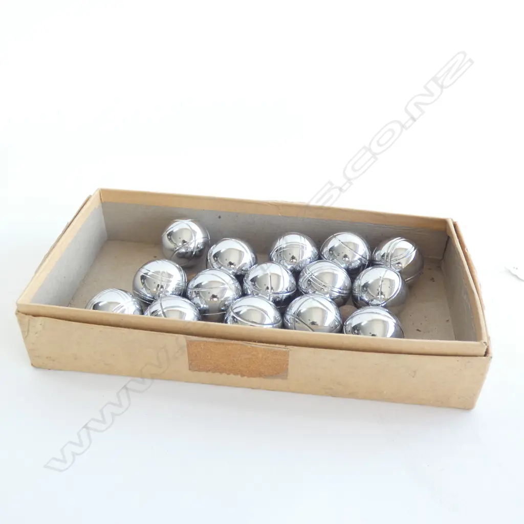 MINIATURE BOWLS SET Image 1++