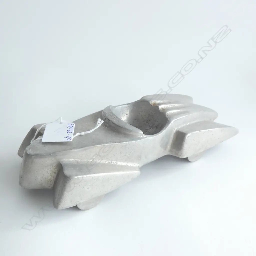CHROME ART DECO SHAPED RACING CAR ASHTRAY  L 225MM Image 1++