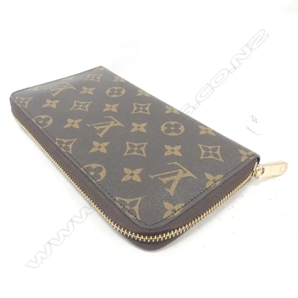 'LOUIS VUITTON STYLE' WALLET W.210mm Image 1++