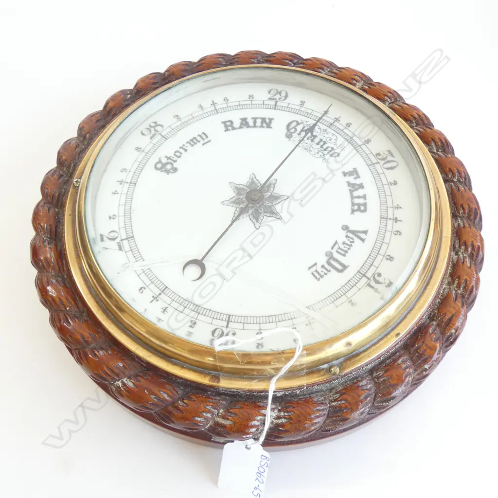 (16169) WOODEN FRAMED BAROMETER DIA  270MM  FACE HAS REPAIR Image 1++