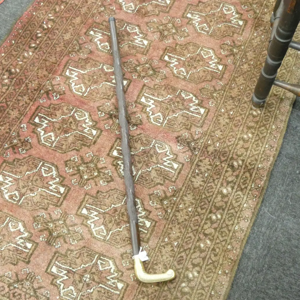 CARVED WOODEN WALKING STICK w. BRASS HANDLE L.920mm Image 1++